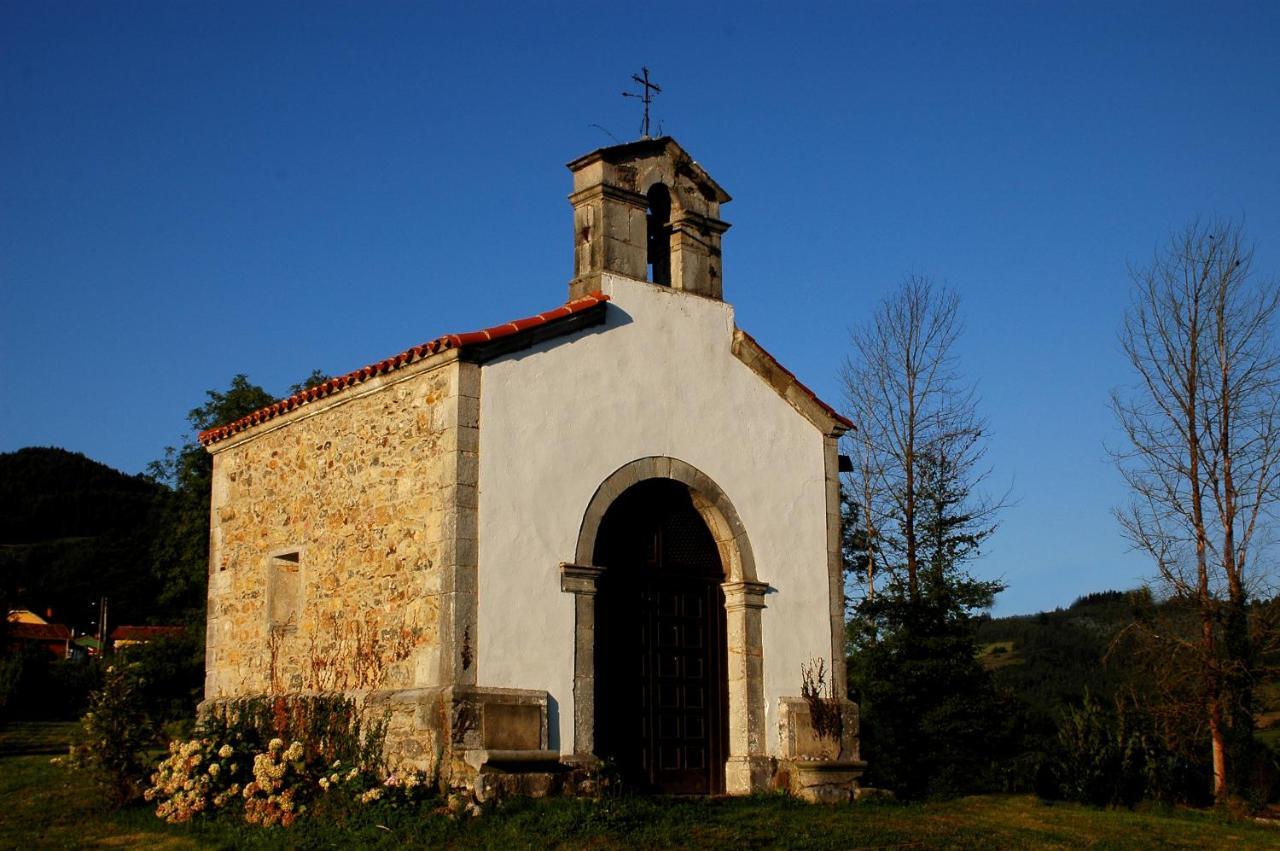 Hotel Casona Cuervo San Tirso de Candamo Dış mekan fotoğraf