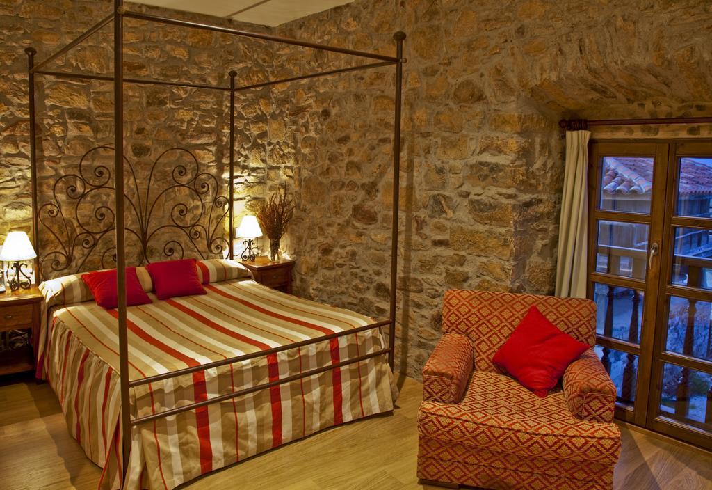 Hotel Casona Cuervo San Tirso de Candamo Dış mekan fotoğraf