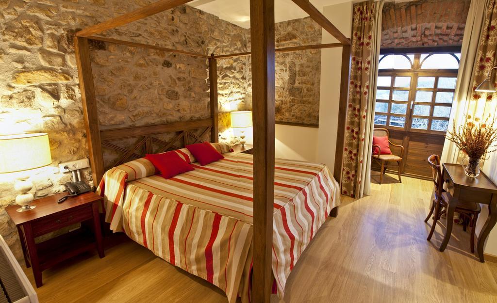 Hotel Casona Cuervo San Tirso de Candamo Dış mekan fotoğraf