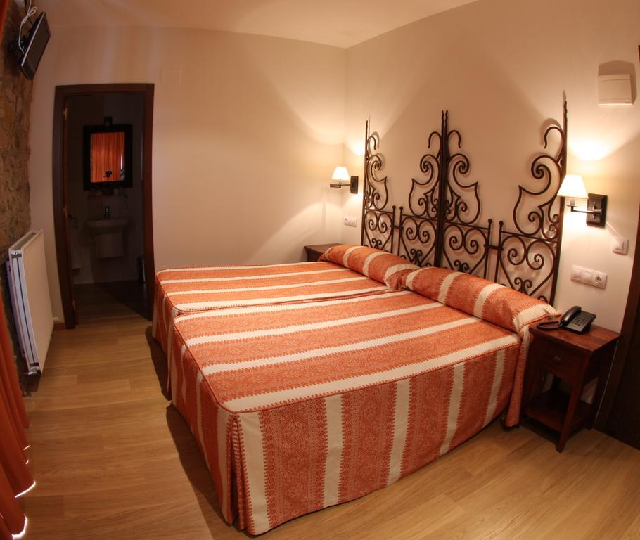 Hotel Casona Cuervo San Tirso de Candamo Dış mekan fotoğraf